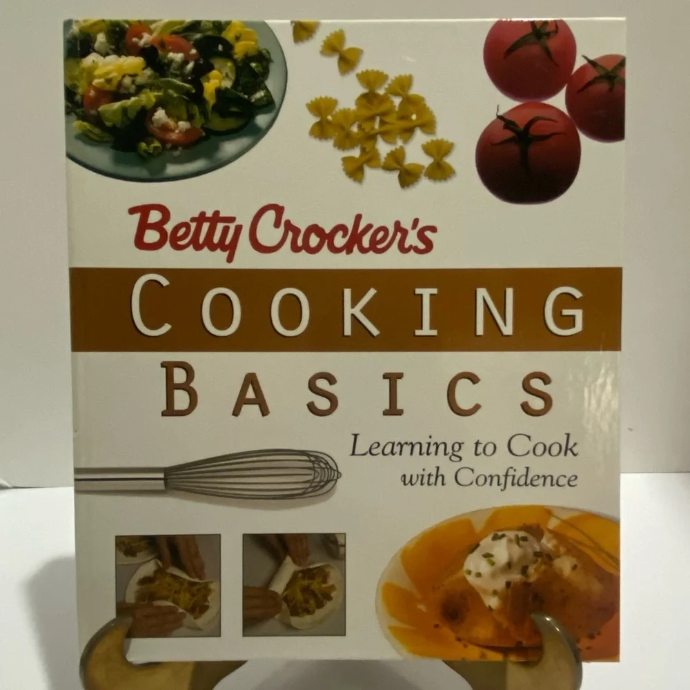 Betty Crocker's Cooking Basics 1998 1st Edition Spiral Cookbook Learning to Cook